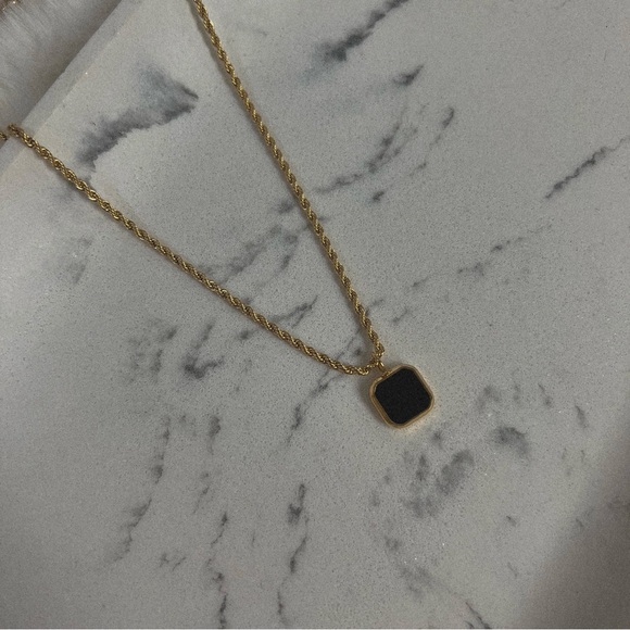 18k Gold Plated Black Pendant Necklace - Picture 2 of 4